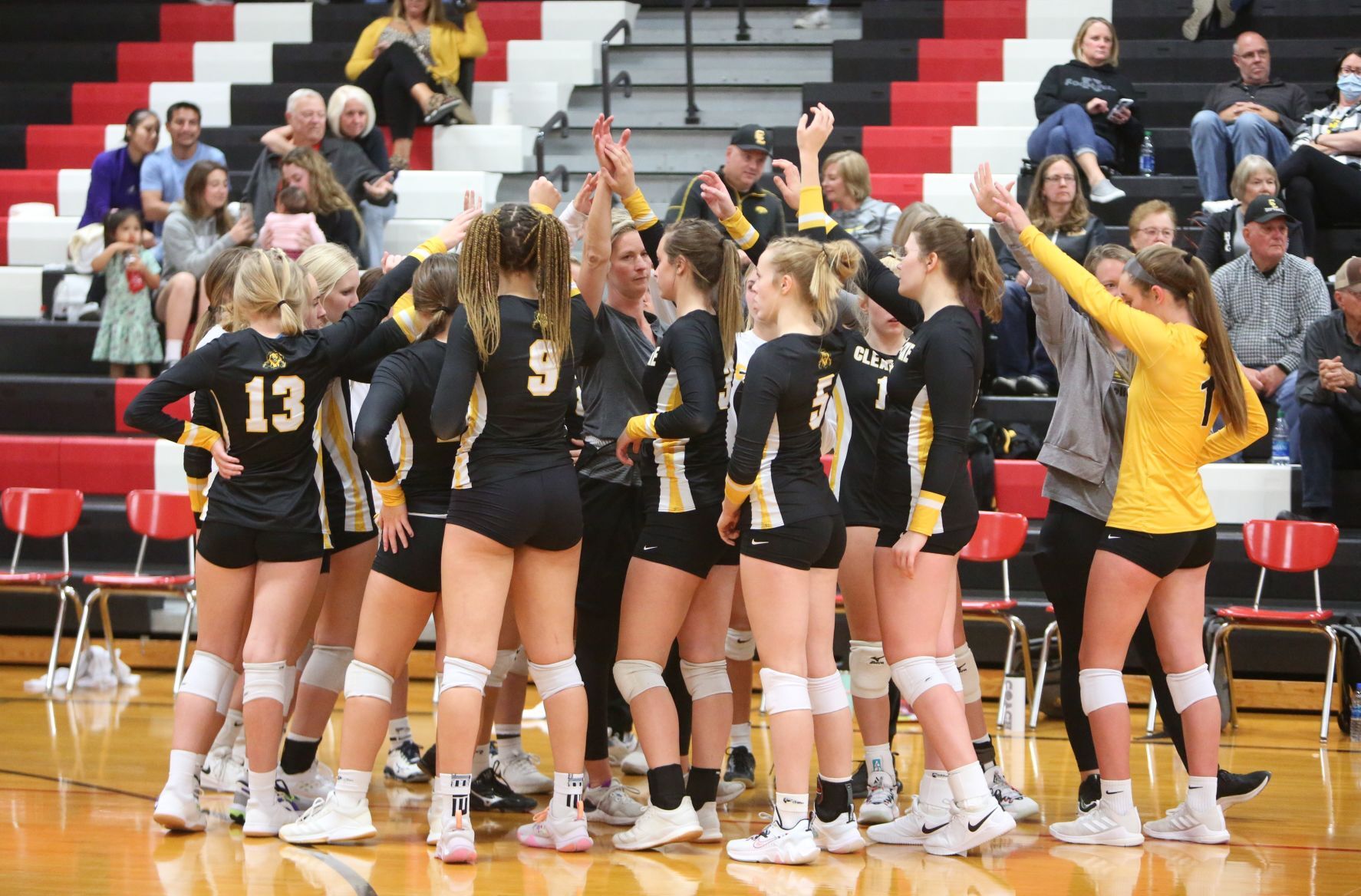 Hampton-Dumont-CAL hosts Clear Lake volleyball - team